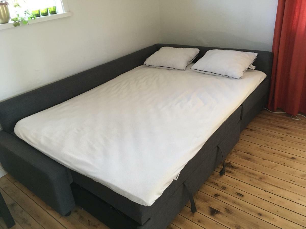 Отель Travad Nybo Lilla Huset Экстерьер фото